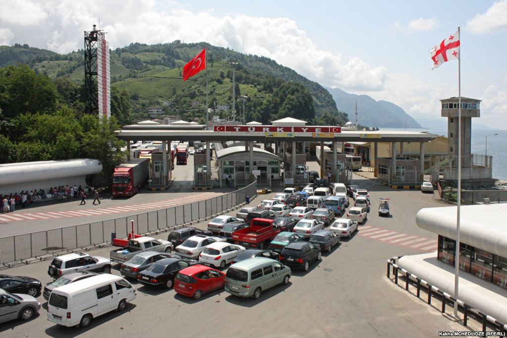 Перевозка усопшего в Грузию или Турцию на автомобиле.